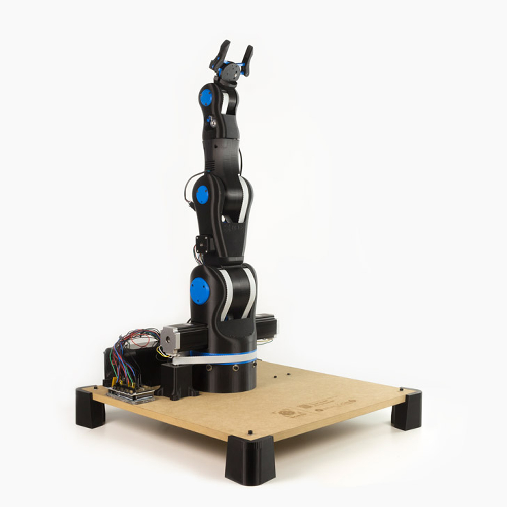 BCN3D Moveo open-source desktop robotic arm